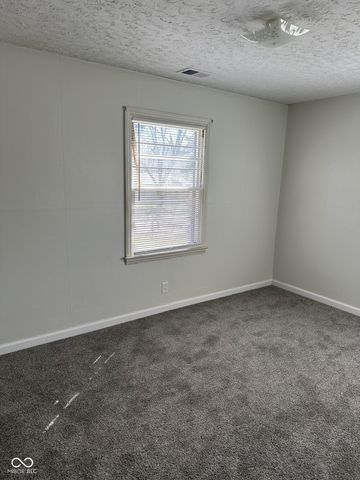 1120 Bomar Lane, Greenwood, IN 46142