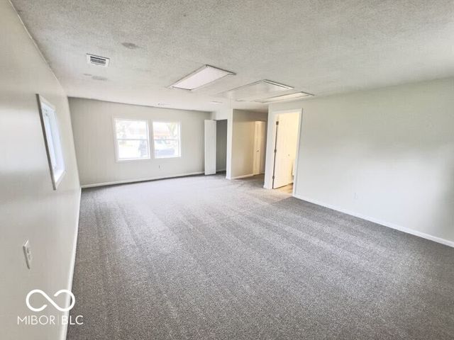 1120 Bomar Lane, Greenwood, IN 46142