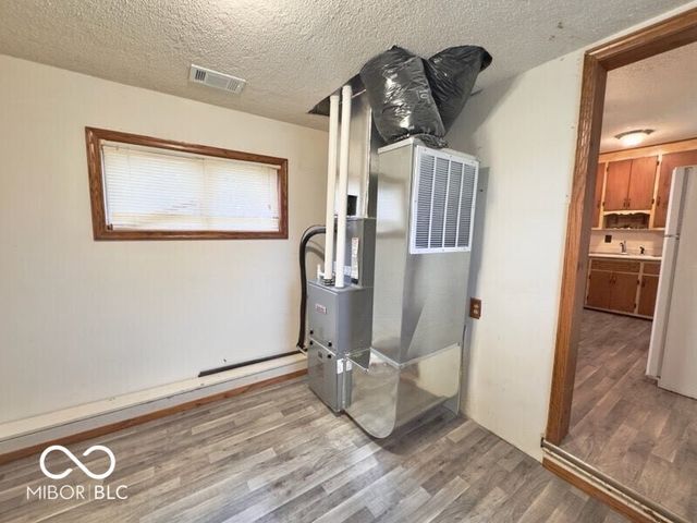 1120 Bomar Lane, Greenwood, IN 46142