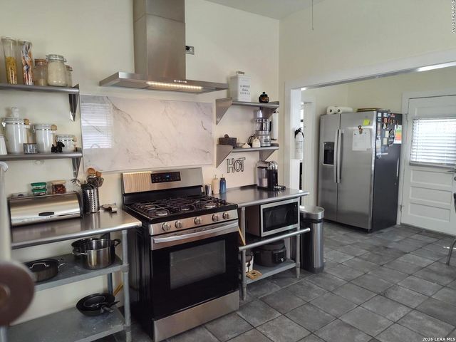 334 Pershing Ave, San Antonio, TX 78209