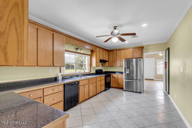 172 Hoxie Street, Biloxi, MS 39530