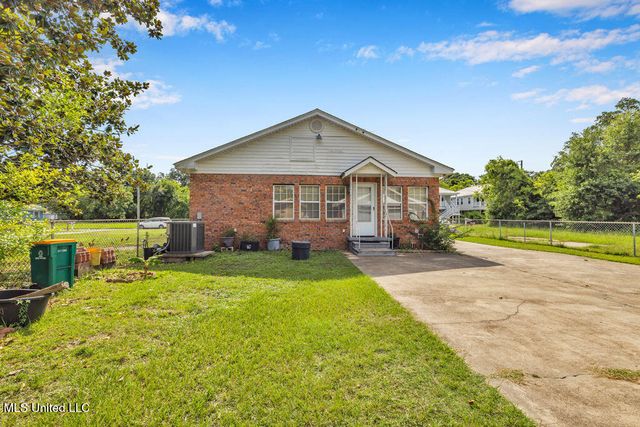 172 Hoxie Street, Biloxi, MS 39530