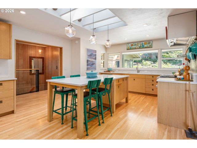 2260 Lincoln St, Eugene, OR 97405