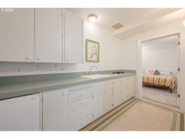 2260 Lincoln St, Eugene, OR 97405