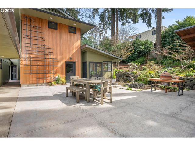 2260 Lincoln St, Eugene, OR 97405