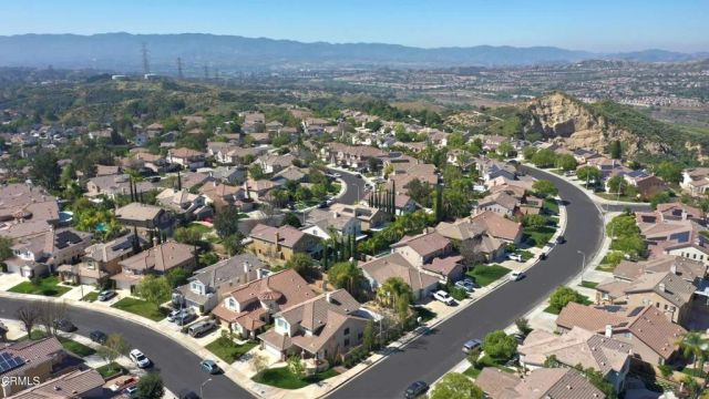 29047 Ironwood Lane, Saugus, CA 91390