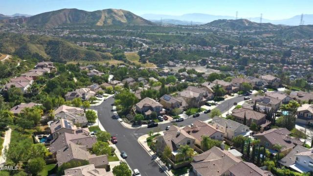 29047 Ironwood Lane, Saugus, CA 91390