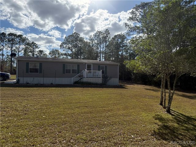 6820 W Mable Lane, Dunnellon, FL 34433