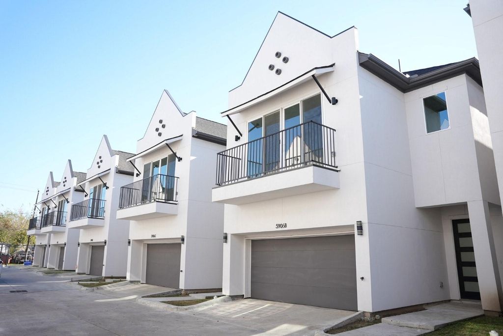 5906 Saint Augustine Street B, Houston, TX 77021