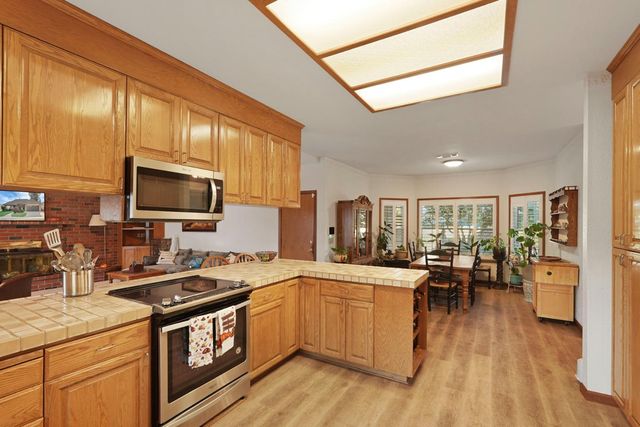 438 Cork Oak Way, Lodi, CA 95242