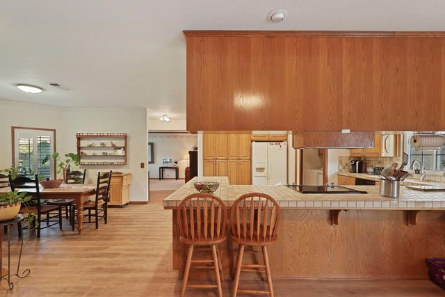 438 Cork Oak Way, Lodi, CA 95242
