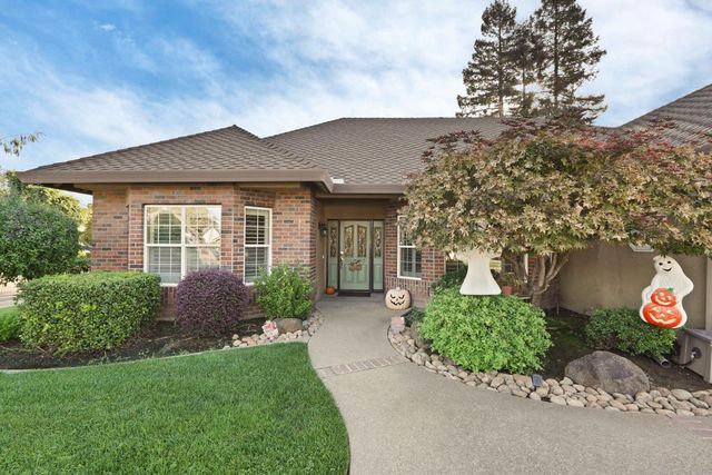 438 Cork Oak Way, Lodi, CA 95242