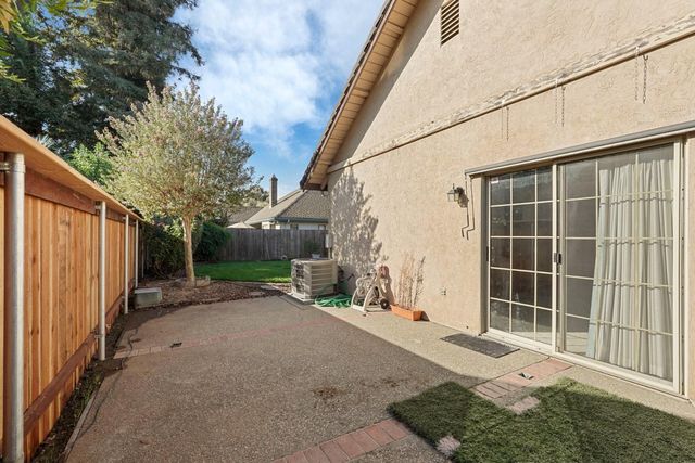 438 Cork Oak Way, Lodi, CA 95242