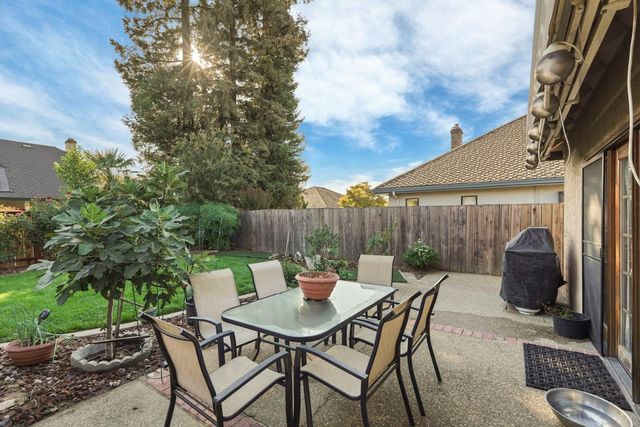 438 Cork Oak Way, Lodi, CA 95242