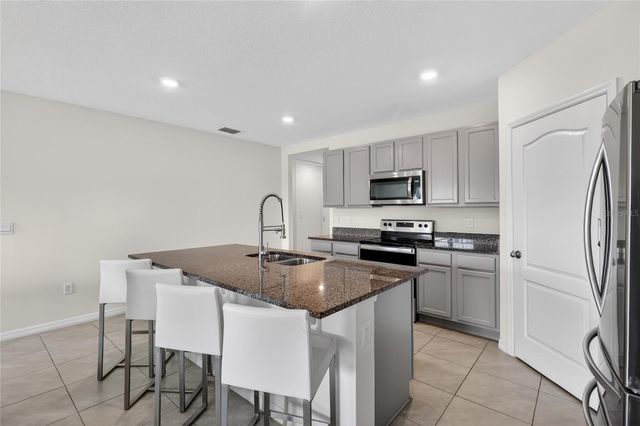 995 BROOKLET DR, Davenport, FL 33837