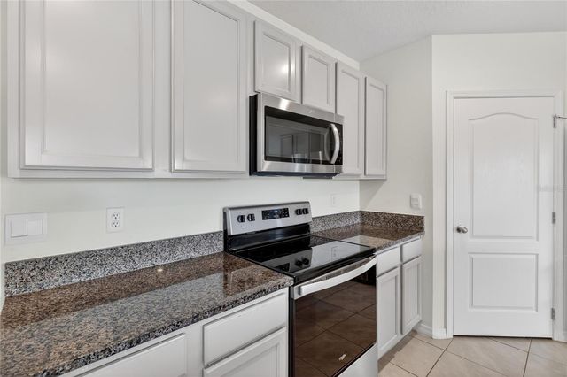995 BROOKLET DR, Davenport, FL 33837