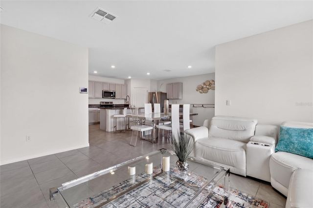 995 BROOKLET DR, Davenport, FL 33837