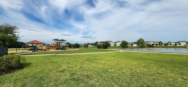 995 BROOKLET DR, Davenport, FL 33837