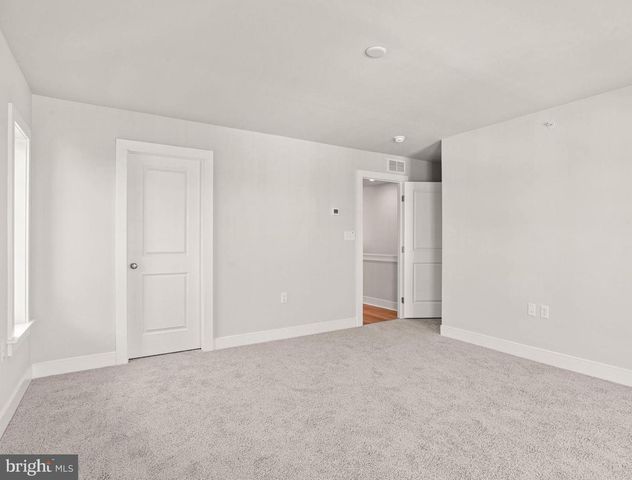 1129 COLLINA LN, Mount Joy, PA 17552