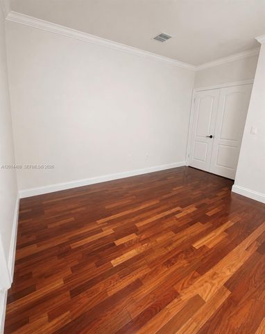 16347 NW 88th Pl, Miami Lakes, FL 33018