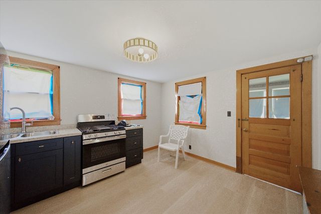 3811 N Francisco Avenue, Chicago, IL 60618