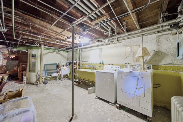 3811 N Francisco Avenue, Chicago, IL 60618