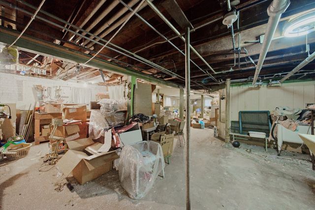 3811 N Francisco Avenue, Chicago, IL 60618