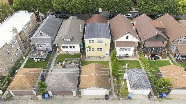 3811 N Francisco Avenue, Chicago, IL 60618