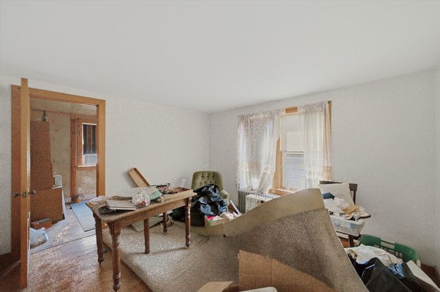 3811 N Francisco Avenue, Chicago, IL 60618