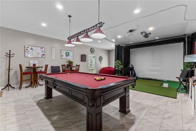 609 Thornbrooke Drive, Hope Mills, NC 28348