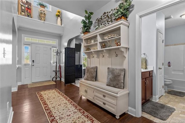 609 Thornbrooke Drive, Hope Mills, NC 28348