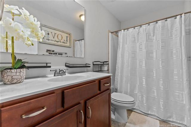 609 Thornbrooke Drive, Hope Mills, NC 28348