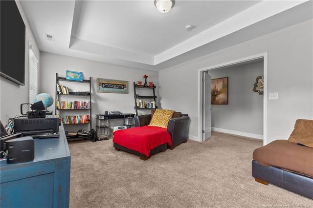 609 Thornbrooke Drive, Hope Mills, NC 28348