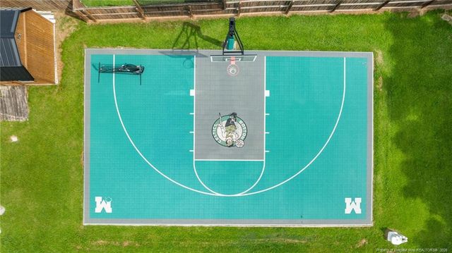 609 Thornbrooke Drive, Hope Mills, NC 28348