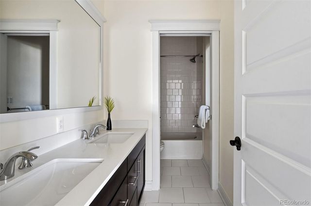 6082 Chester Street, Denver, CO 80238