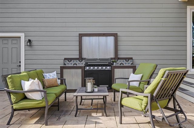 6082 Chester Street, Denver, CO 80238