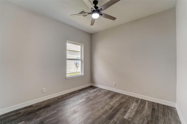 315 Apache Field Lane, La Marque, TX 77568