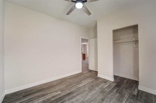 315 Apache Field Lane, La Marque, TX 77568