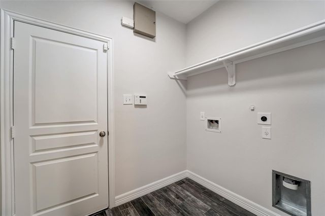 315 Apache Field Lane, La Marque, TX 77568