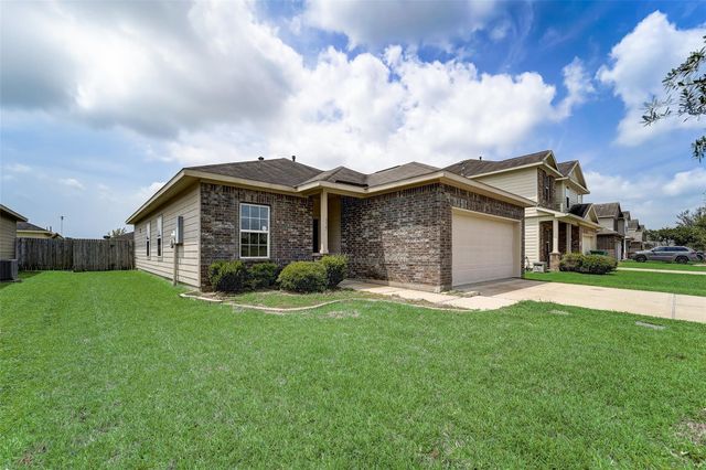 315 Apache Field Lane, La Marque, TX 77568