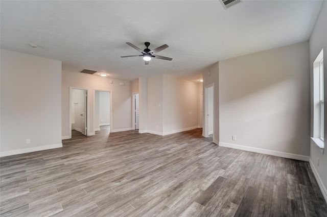 315 Apache Field Lane, La Marque, TX 77568