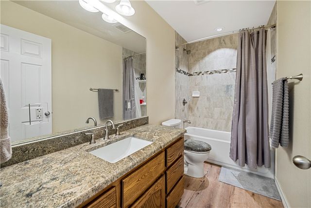 100 Breesport Dr, Sandia, TX 78383