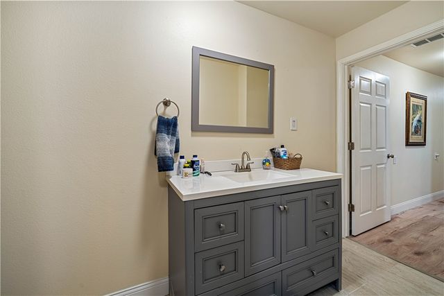 100 Breesport Dr, Sandia, TX 78383