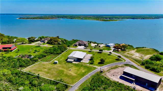100 Breesport Dr, Sandia, TX 78383