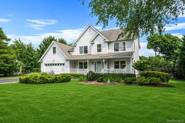 26 River Avenue, Eastport, NY 11941