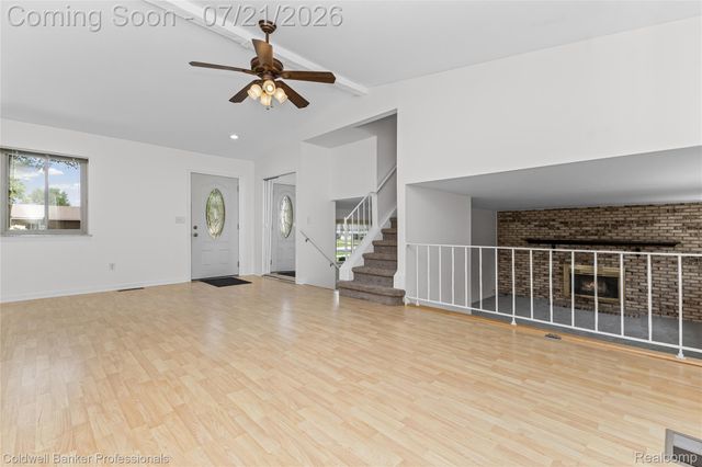 19272 Lloyd Drive, Clinton Charter Township, MI 48038
