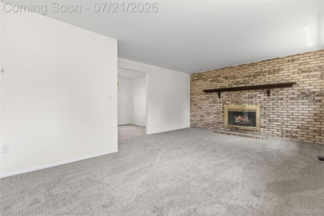 19272 Lloyd Drive, Clinton Charter Township, MI 48038