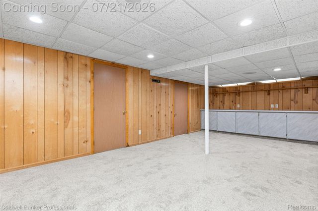 19272 Lloyd Drive, Clinton Charter Township, MI 48038