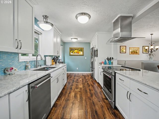 28705 Se HALEY Rd, Boring, OR 97009