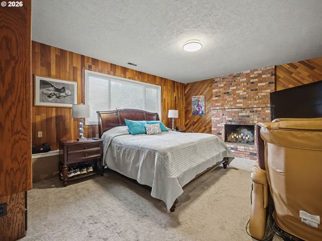28705 Se HALEY Rd, Boring, OR 97009